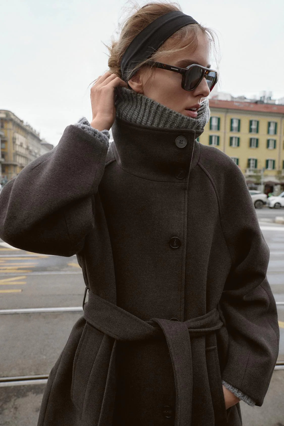 Serenelle | wool coat with waist belt