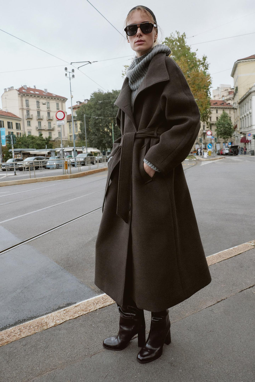 Serenelle | wool coat with waist belt