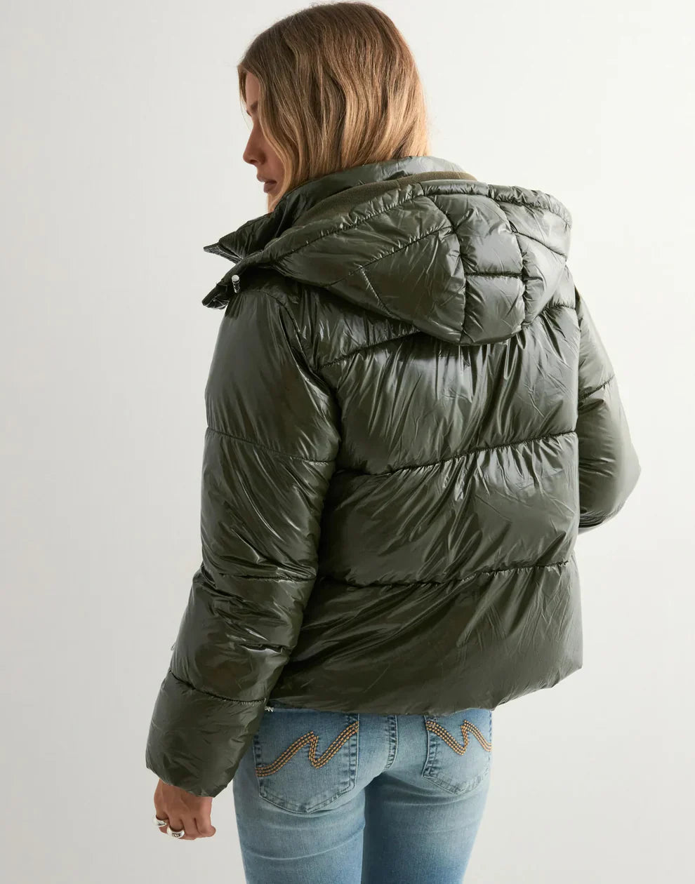 Elyora | Glossy down jacket