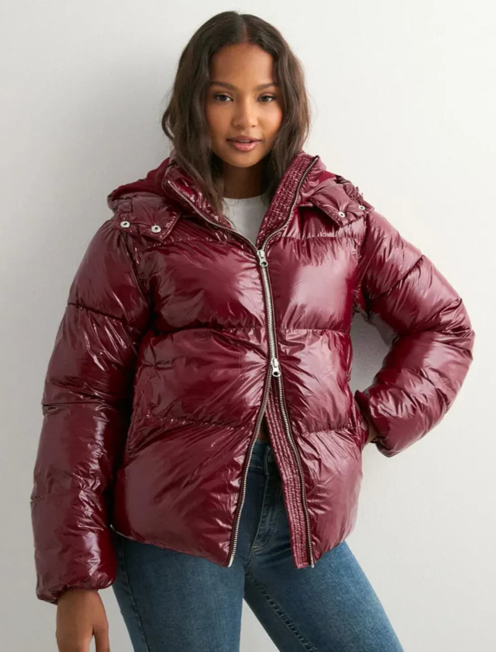 Elyora | Glossy down jacket