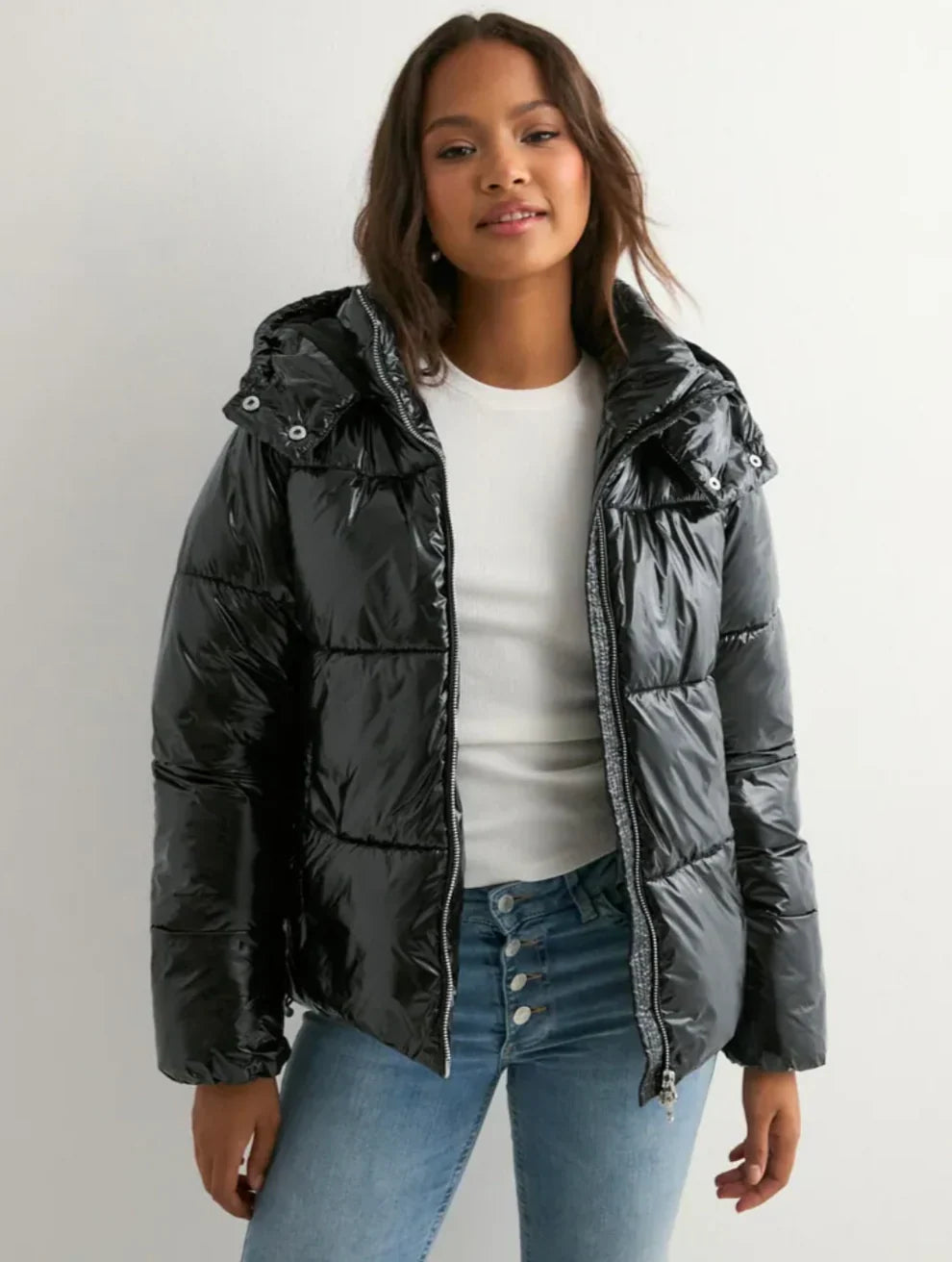 Elyora | Glossy down jacket